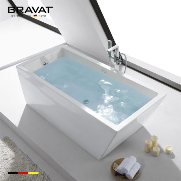 Bồn tắm Bravat 1.8m Free Standing Bubble Bathtub (Bubble) GT1003W-3